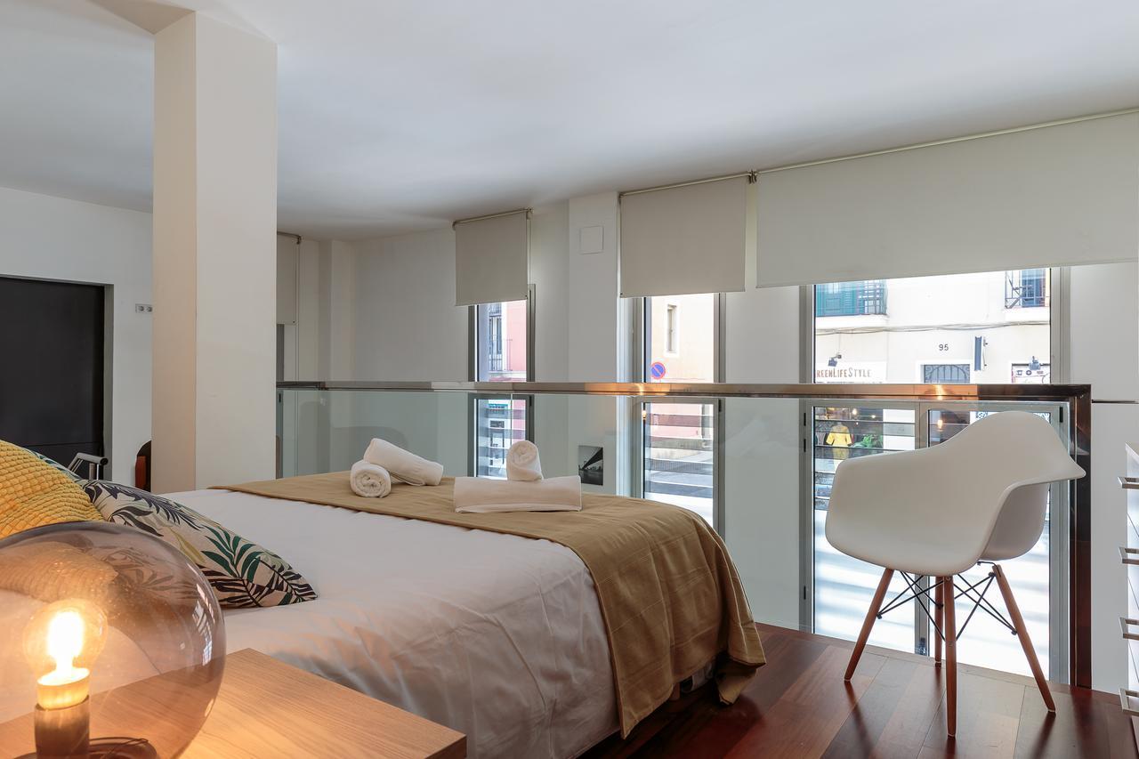 Modern And Trendy Duplex Next To Paseo De Gracia Apartamento Barcelona Exterior foto